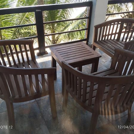 Ocean Edge Hikka Otel Hikkaduwa Dış mekan fotoğraf