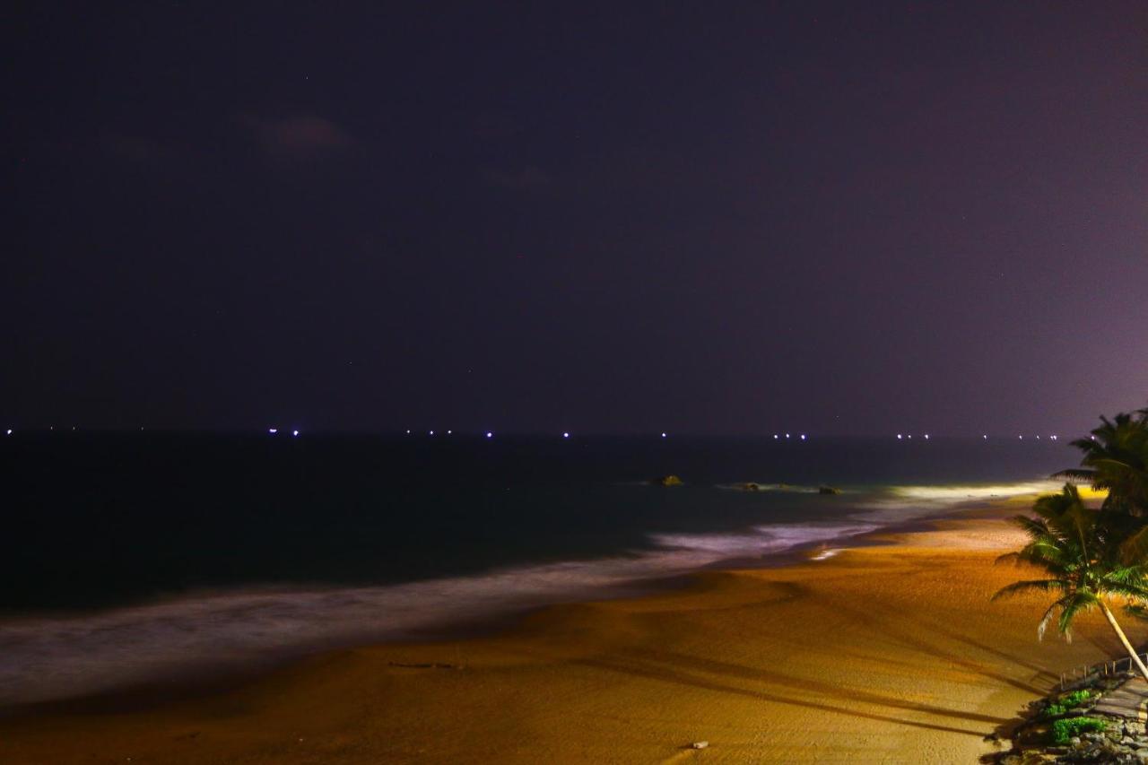 Ocean Edge Hikka Otel Hikkaduwa Dış mekan fotoğraf