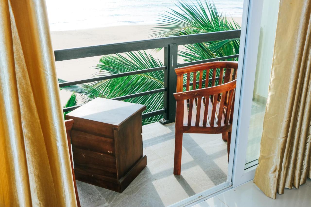 Ocean Edge Hikka Otel Hikkaduwa Dış mekan fotoğraf